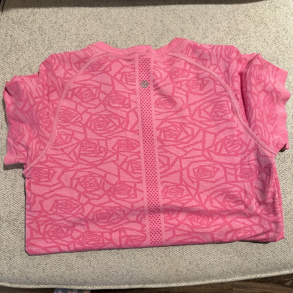 Lululemon top
